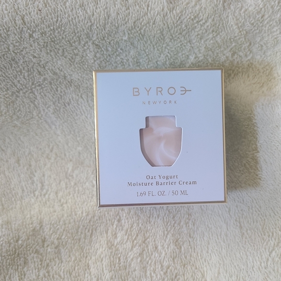 Byroe New York Oat Yogurt Moisture Barrier Cream 1.69 oz/50 ml NIB retail $106 - Picture 2 of 7